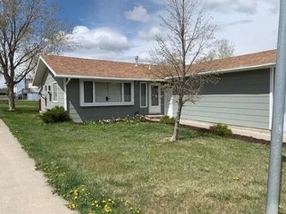400 Deerfield Court