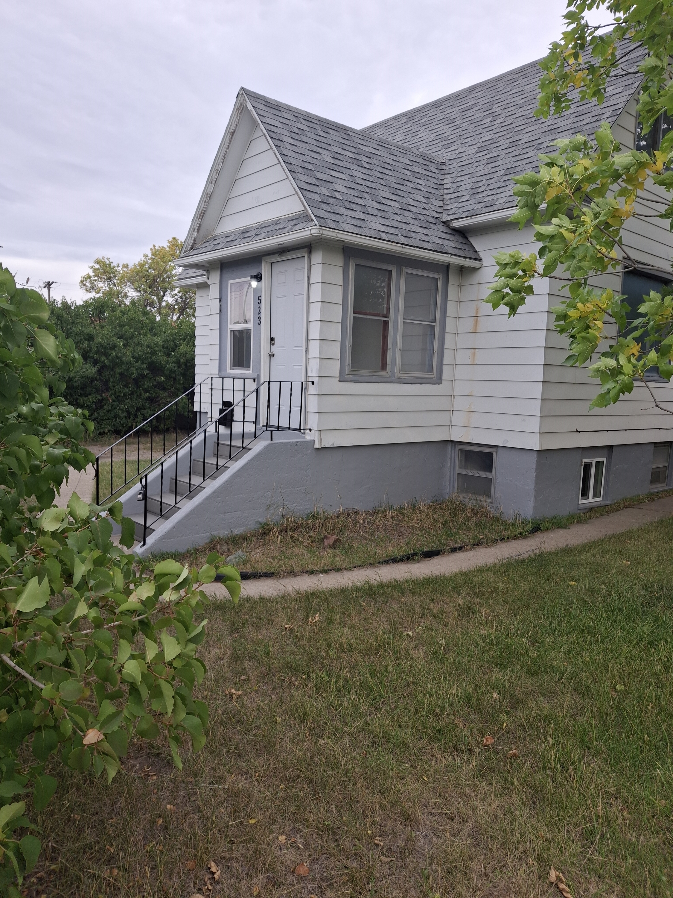 Property thumbnail image